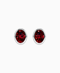 Pigeon Blood Lab Ruby / Oval / 0.8ct