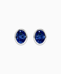 Royal Blue Lab Sapphire / Oval / 0.8ct