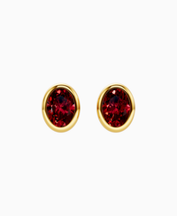 Pigeon Blood Lab Ruby / Oval / 0.8ct