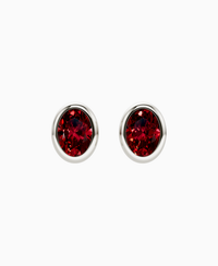 Pigeon Blood Lab Ruby / Oval / 0.8ct