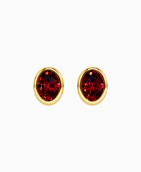 Pigeon Blood Lab Ruby / Oval / 0.8ct