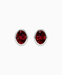 Pigeon Blood Lab Ruby / Oval / 0.8ct