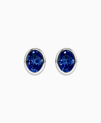 Royal Blue Lab Sapphire / Oval / 0.8ct