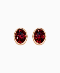 Pigeon Blood Lab Ruby / Oval / 1.5ct