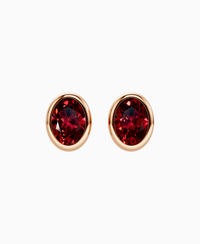 Pigeon Blood Lab Ruby / Oval / 1.5ct