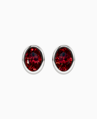 Pigeon Blood Lab Ruby / Oval / 2ct