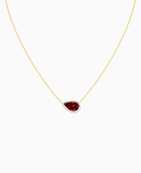 Pigeon Blood Lab Ruby / Pear (EW) / 2.5ct