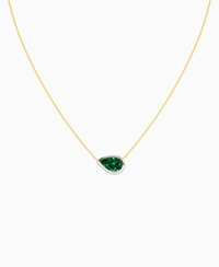 Zambian Lab Emerald / Pear (EW) / 2.5ct