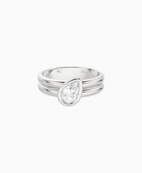White Lab Diamond / Pear (Tilted) / 0.5ct