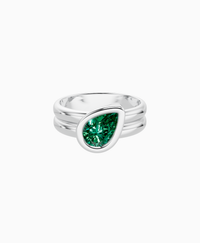 Zambian Lab Emerald / Pear (Tilted) / 1ct