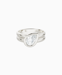 White Lab Diamond / Pear (Tilted) / 1ct