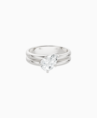 White Lab Diamond / Pear (Tilted) / 1ct