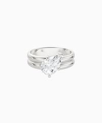 White Lab Diamond / Pear (Tilted) / 1.5ct