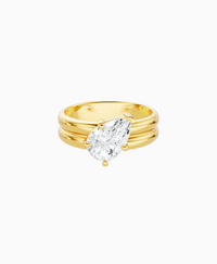 White Lab Diamond / Pear (Tilted) / 1.5ct