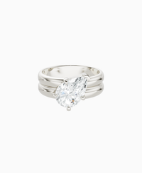 White Lab Diamond / Pear (Tilted) / 2ct