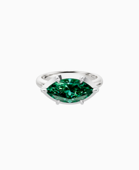 Zambian Lab Emerald / Marquise (EW) / 2.5ct
