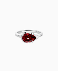 Pigeon Blood Lab Ruby / Pear (EW) / 1.5ct
