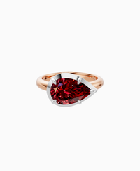 Pigeon Blood Lab Ruby / Pear (EW) / 2.5ct