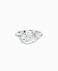 White Lab Diamond / Pear (EW) / 2.5ct