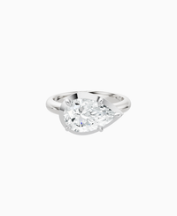 White Lab Diamond / Pear (EW) / 2.5ct