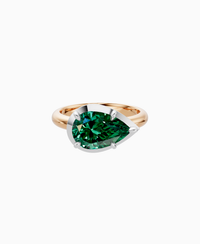 Zambian Lab Emerald / Pear (EW) / 2.5ct