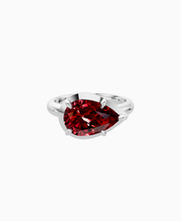 Pigeon Blood Lab Ruby / Pear (EW) / 3ct
