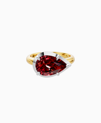 Pigeon Blood Lab Ruby / Pear (EW) / 3ct