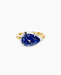 Royal Blue Lab Sapphire / Pear (EW) / 3ct