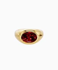 Pigeon Blood Lab Ruby / Oval / 2.5ct