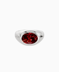 Pigeon Blood Lab Ruby / Oval / 2.5ct