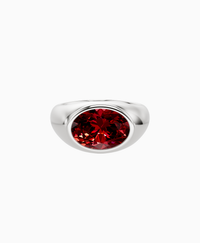 Pigeon Blood Lab Ruby / Oval / 3ct