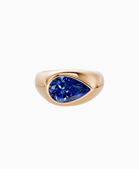 Royal Blue Lab Sapphire / Pear / 2.5ct